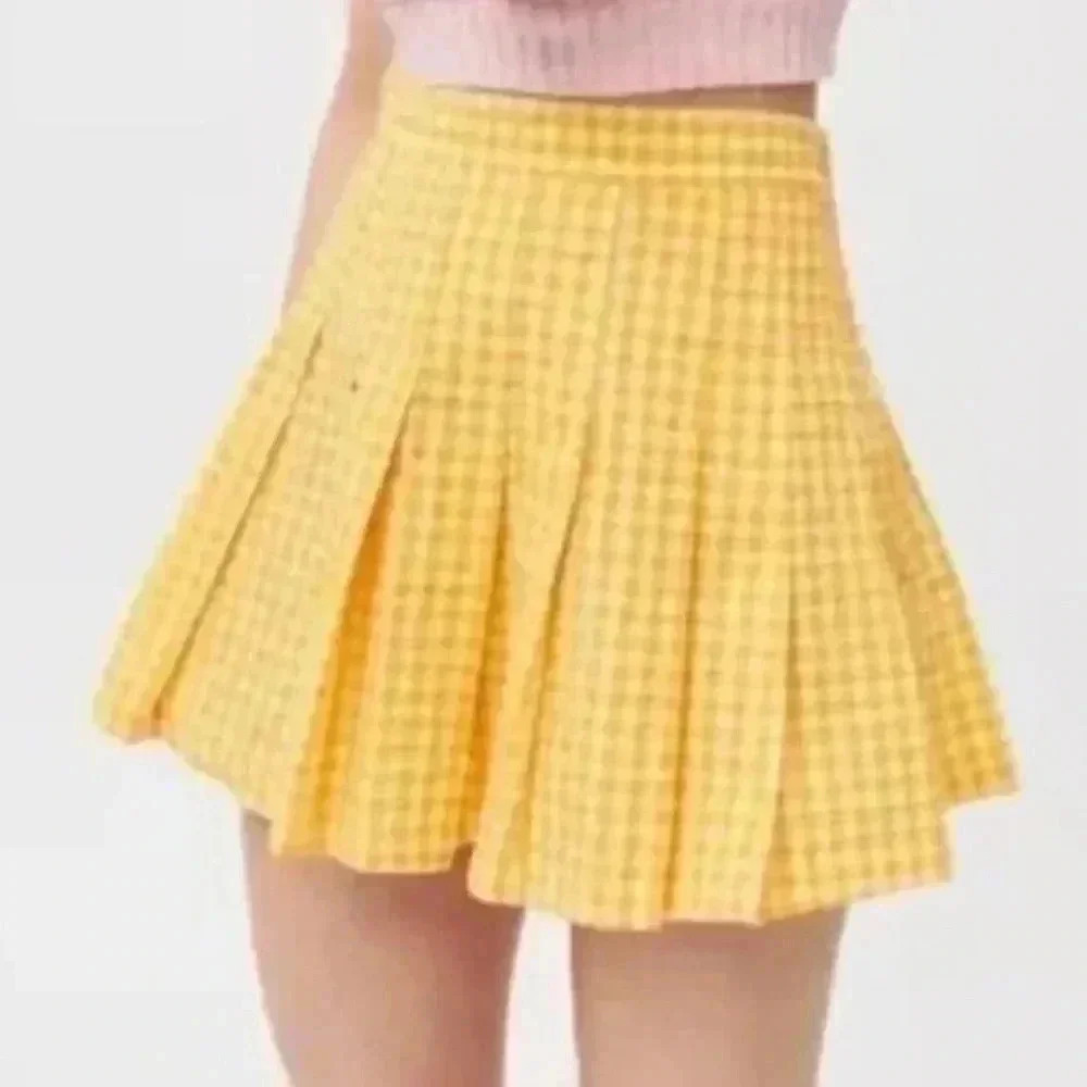 Urban Outfitters Katie Plaid Yellow Pleated Flair Skirt Skater Medium NWT